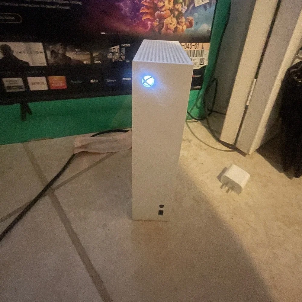 Microsoft Xbox Console with White Wireless Controller and Headset Adapter